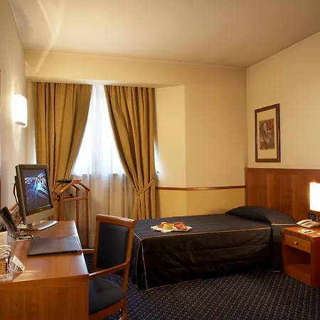 Ξενοδοχείο Pacific Fortino 4*