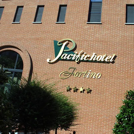호텔 Pacific Fortino 4*